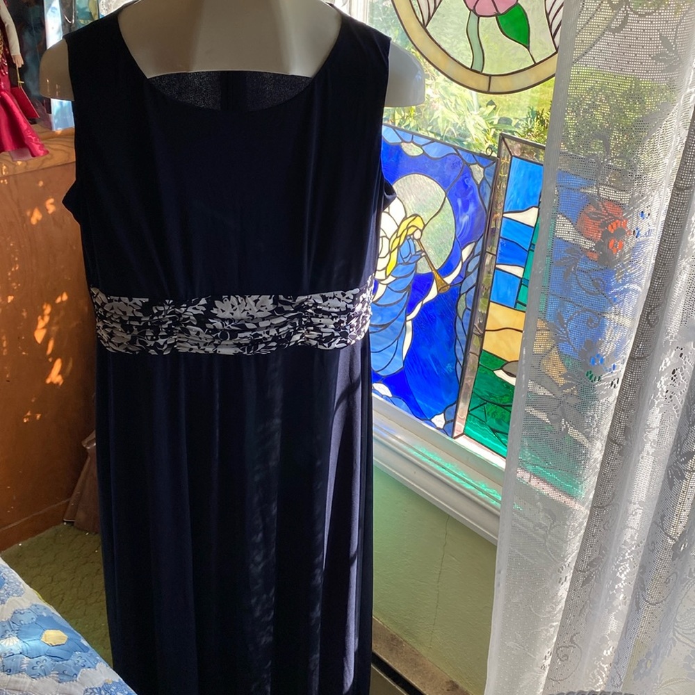Maxi Dress by Jessica Howard Sleeveless Navy Blue Size 14